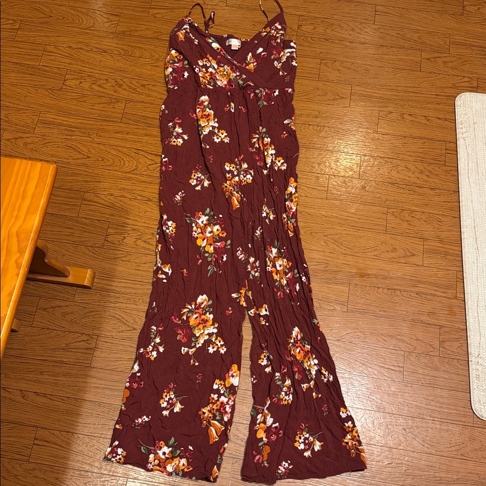 Floral Burgundy Sleeveless Romper - Picture 2 of 5